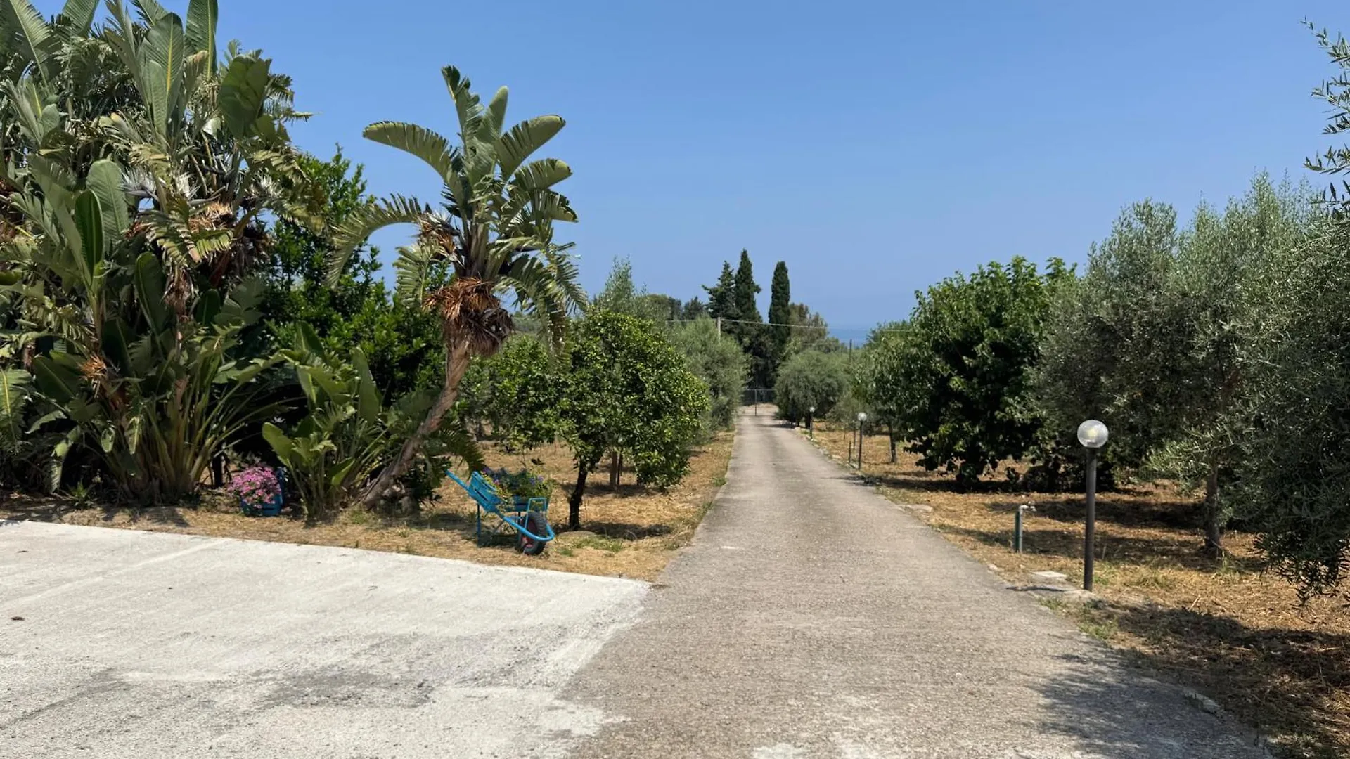 Le Casette Di Campagna Campofelice Di Roccella 0*,  Italy